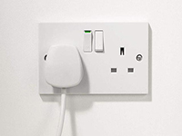 裝修百科：室內電源插座距離地面多高比較合適呢？